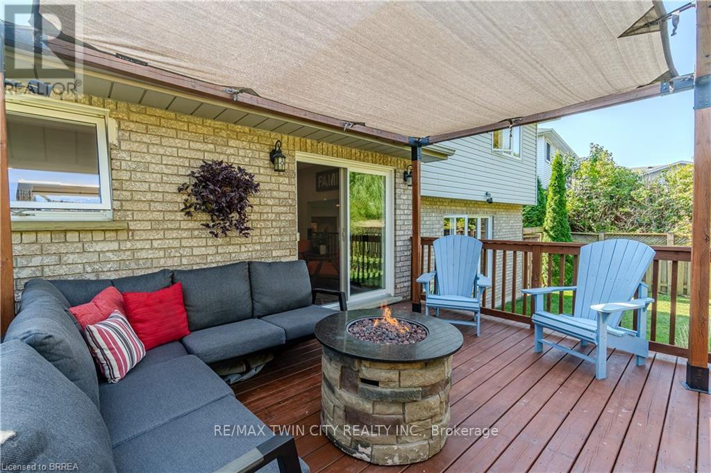 4 Macbride Court, Brantford, Ontario  N3T 6J1 - Photo 27 - X12401014