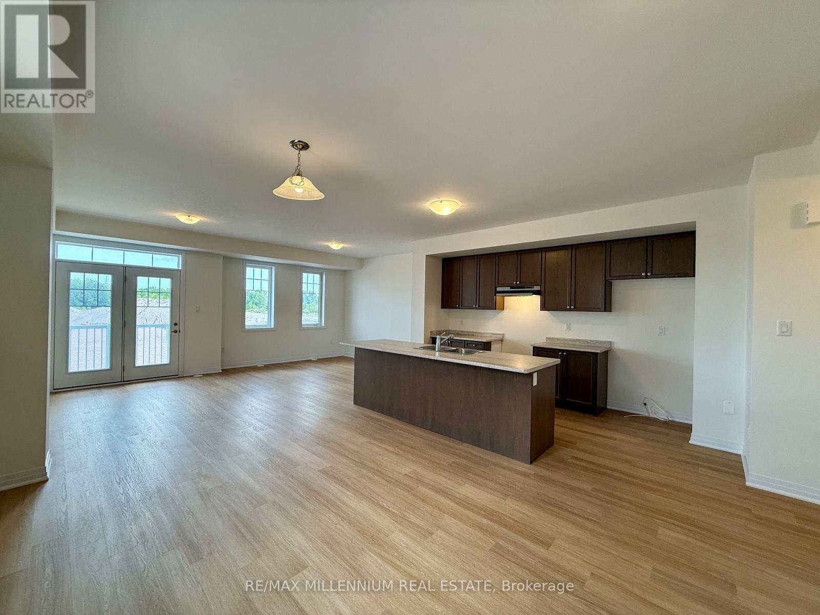 11 Gunnel Road, Welland, Ontario  L3B 0P3 - Photo 10 - X12401038