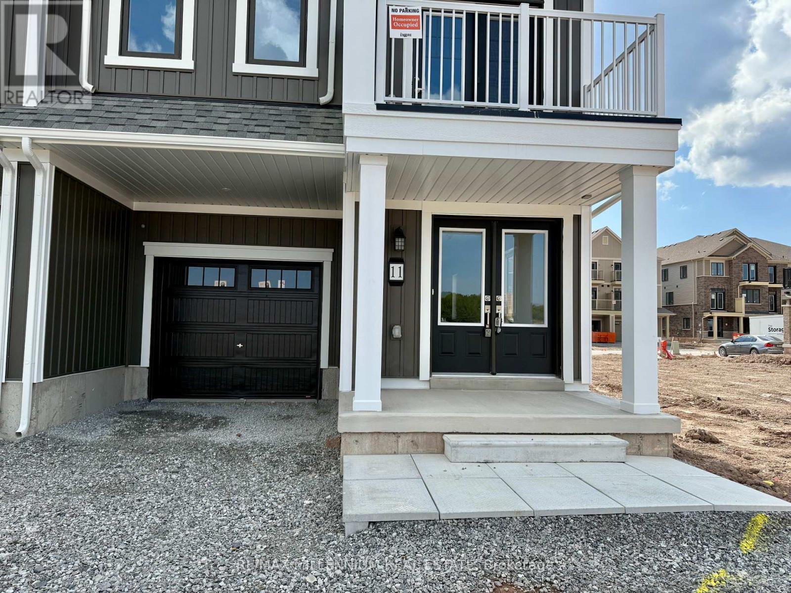 11 Gunnel Road, Welland, Ontario  L3B 0P3 - Photo 2 - X12401038
