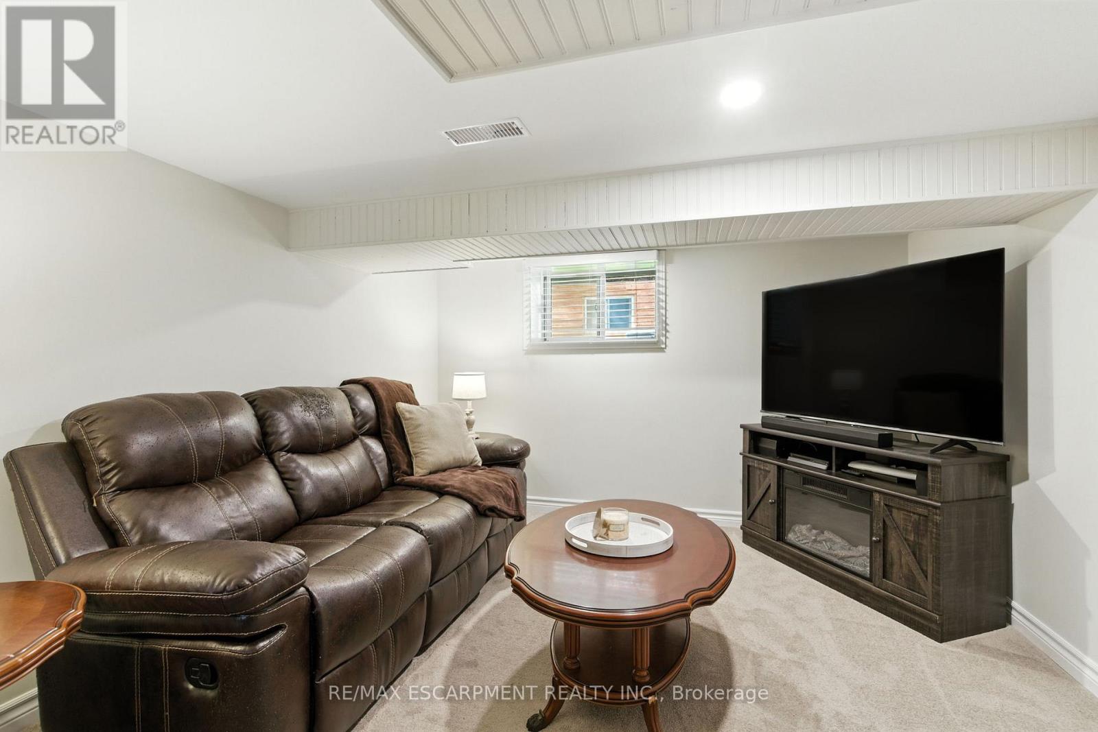 908 Highway 8, Hamilton (Fruitland), Ontario  L8E 5J2 - Photo 30 - X12401076