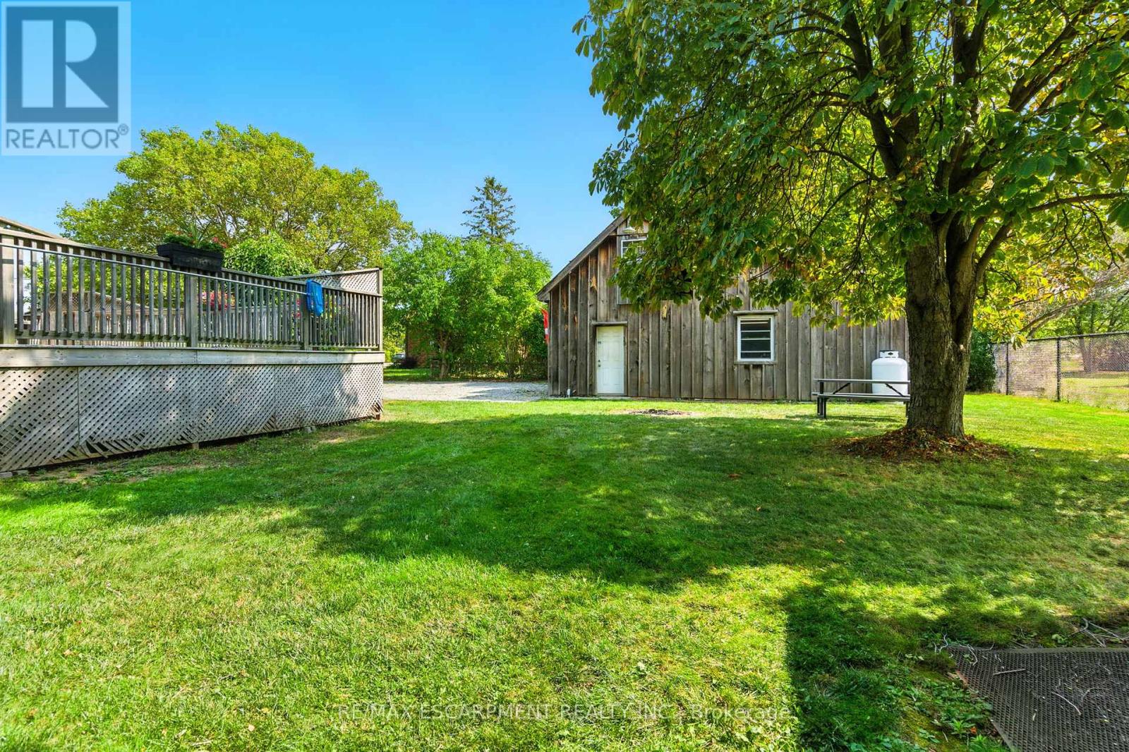 908 Highway 8, Hamilton (Fruitland), Ontario  L8E 5J2 - Photo 44 - X12401076