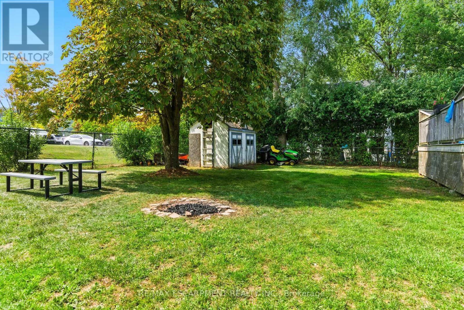 908 Highway 8, Hamilton (Fruitland), Ontario  L8E 5J2 - Photo 47 - X12401076