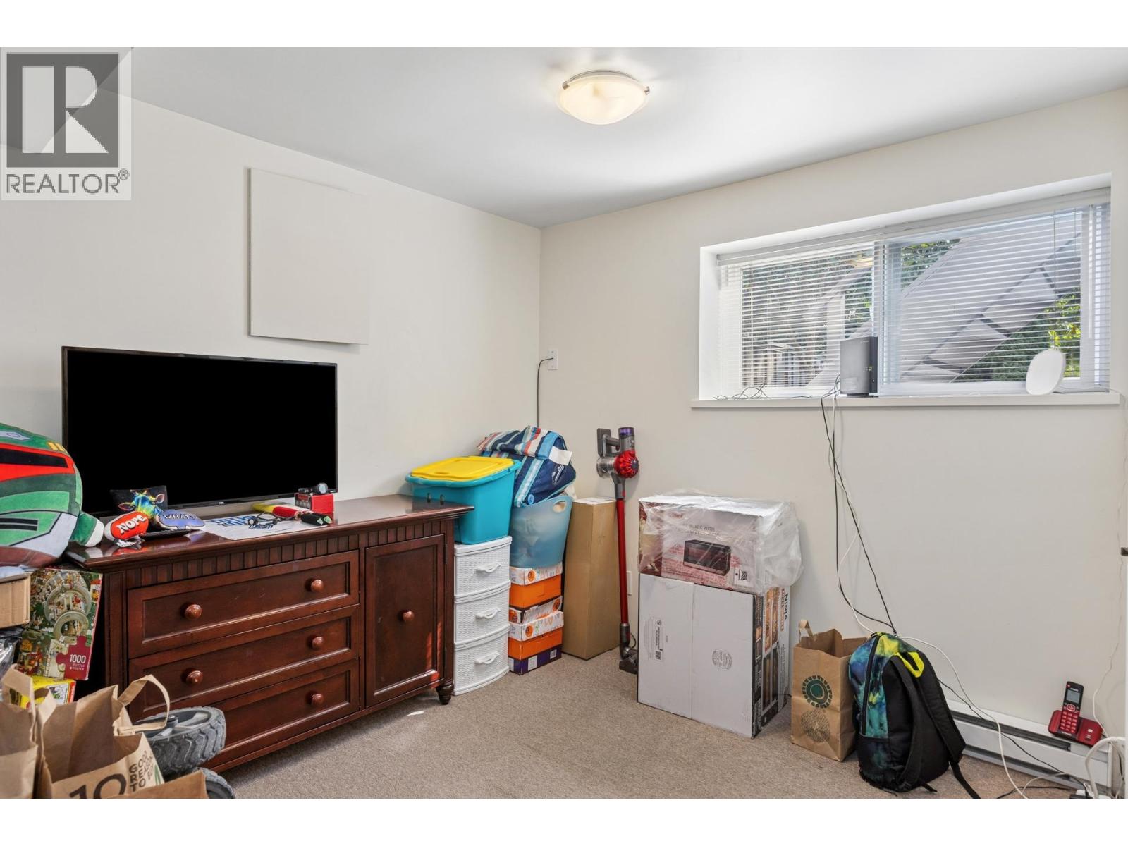 415 W 26th Street, North Vancouver, British Columbia  V7N 2G9 - Photo 33 - R3047276
