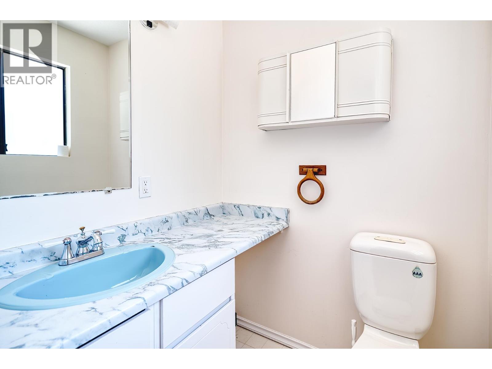 5713 Salmon Drive, Sechelt, British Columbia  V0N 3A0 - Photo 28 - R3047301