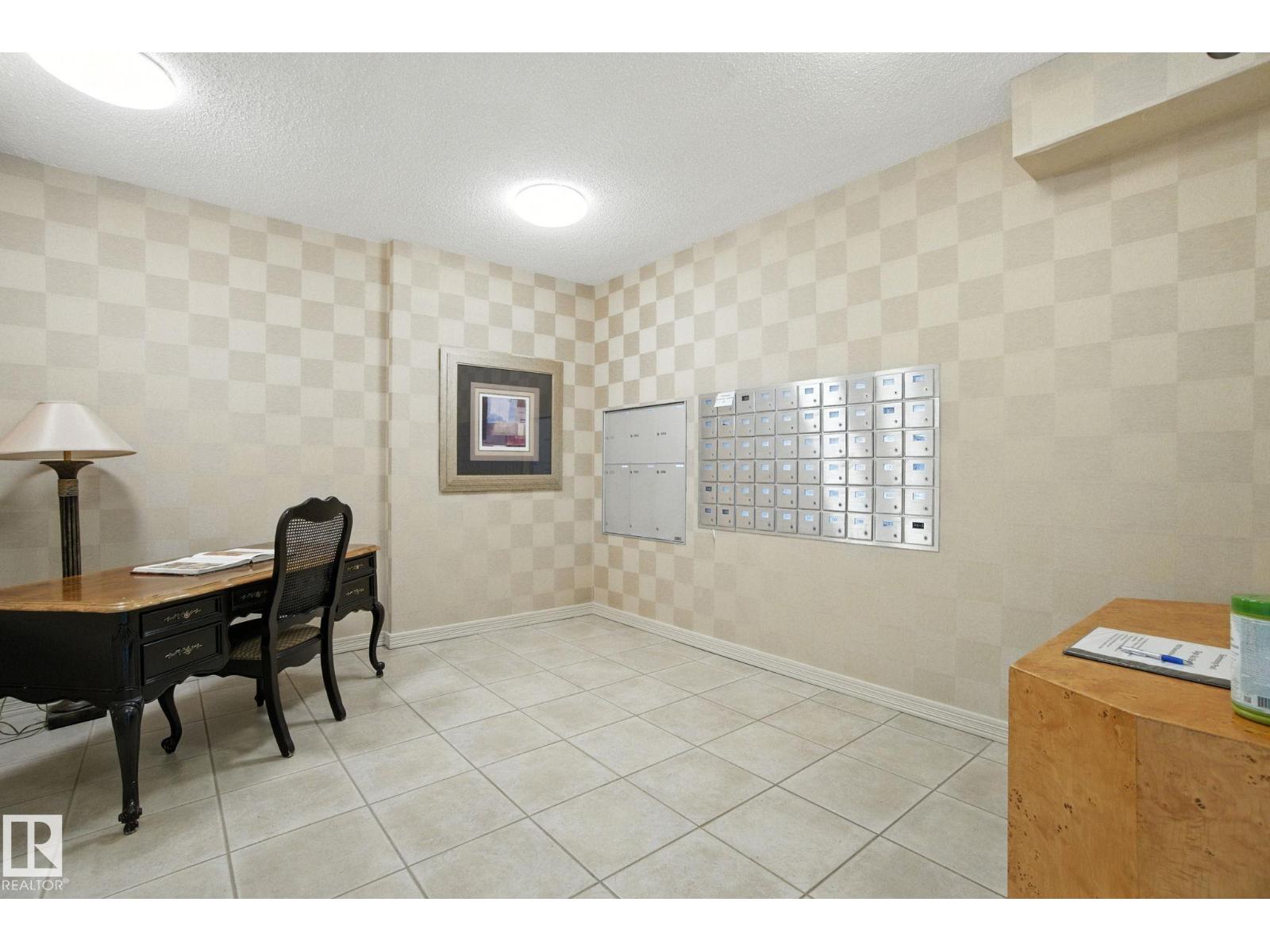 #203 9929 Saskatchewan Nw, Edmonton, Alberta  T6E 5J9 - Photo 5 - E4457573