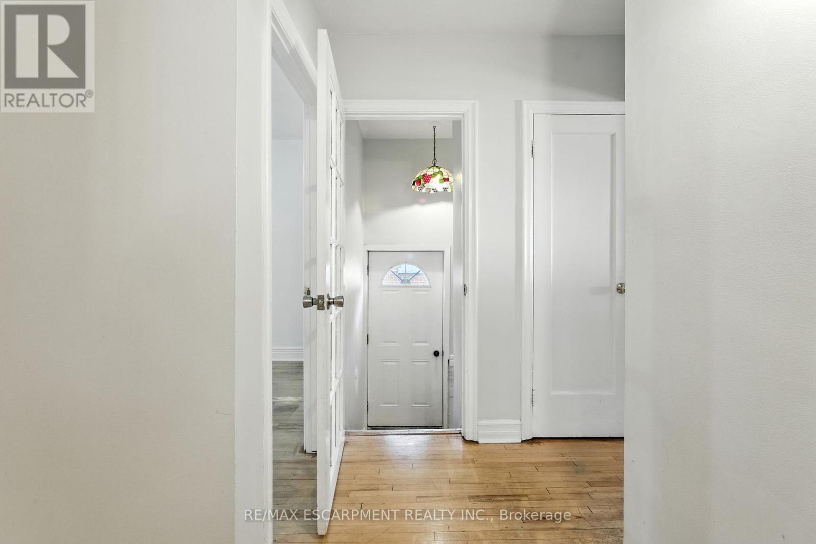 261 East 14th Street, Hamilton (Inch Park), Ontario  L9A 4B8 - Photo 25 - X12400511