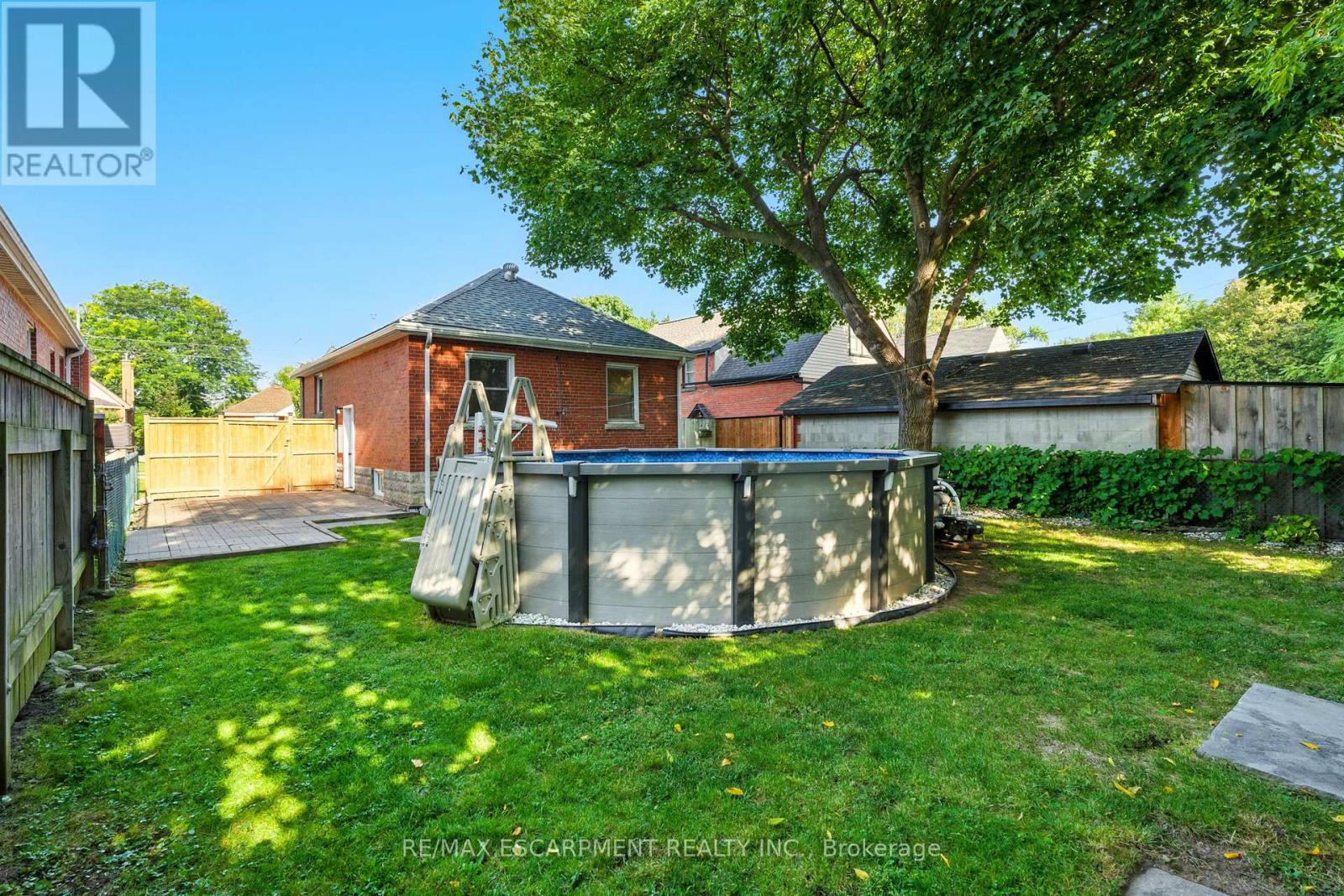 261 East 14th Street, Hamilton (Inch Park), Ontario  L9A 4B8 - Photo 32 - X12400511