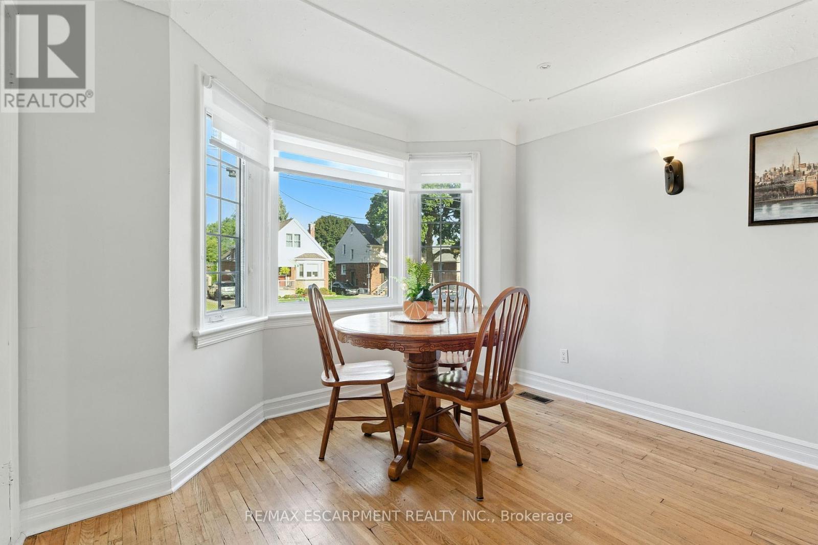 261 East 14th Street, Hamilton (Inch Park), Ontario  L9A 4B8 - Photo 7 - X12400511