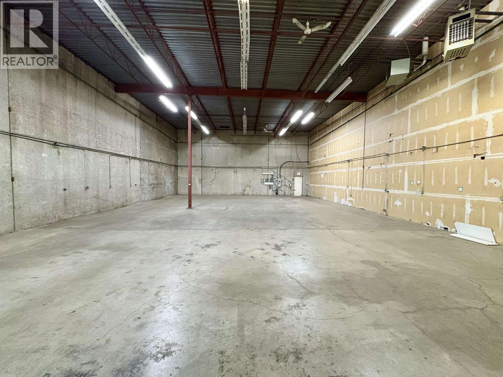 2431 Canoe Avenue, Coquitlam, British Columbia V3K 6A9 - Photo 2 - C8071505