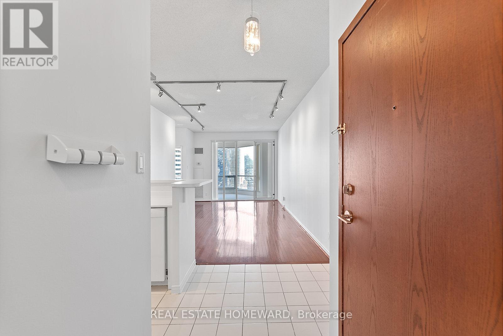3408 - 10 Yonge Street, Toronto, Ontario  M5E 1R4 - Photo 21 - C12401136