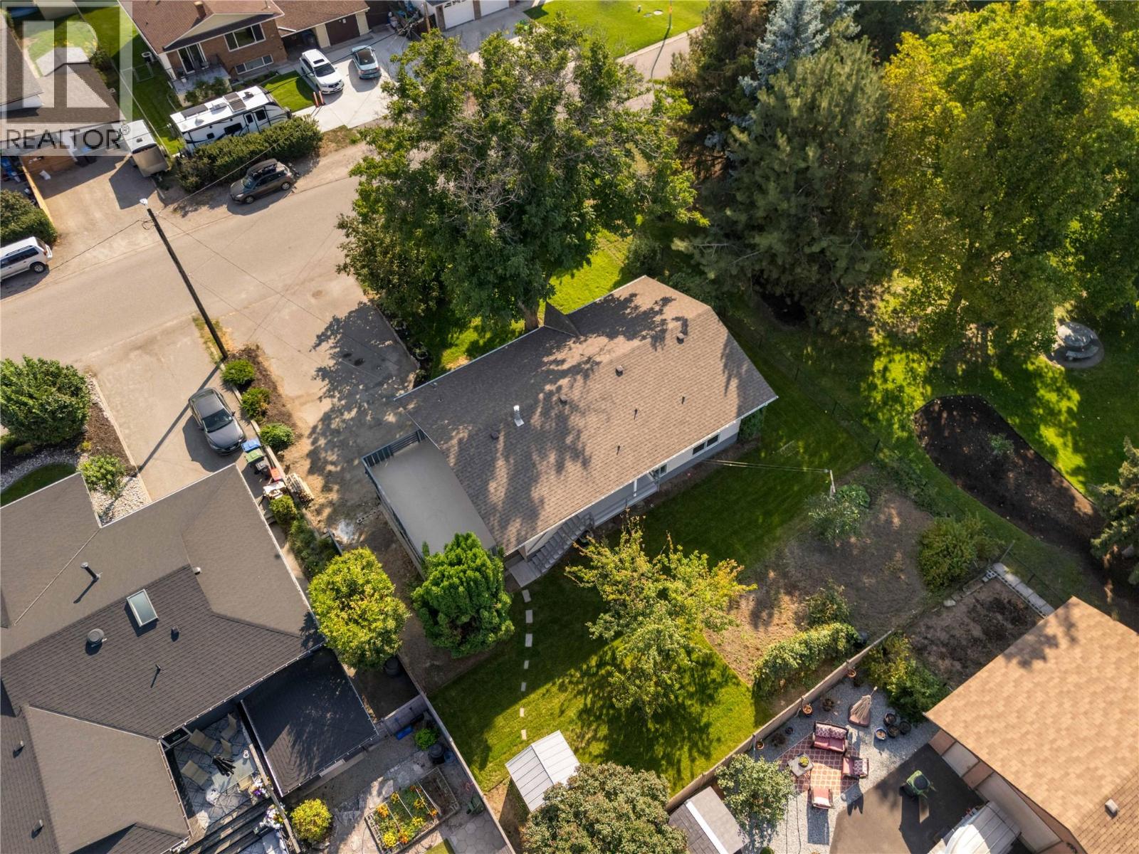 1284 Mcbride Road, Kelowna, British Columbia  V1Y 4A3 - Photo 33 - 10360718