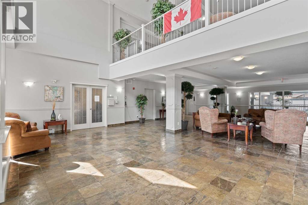 Property at 239, 15 Everstone Drive SW image 5