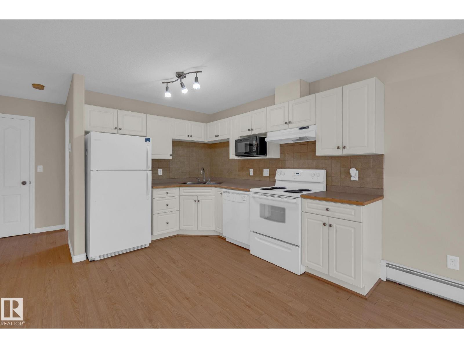 #212 12550 140 Av Nw, Edmonton, Alberta  T5X 6J4 - Photo 3 - E4457310