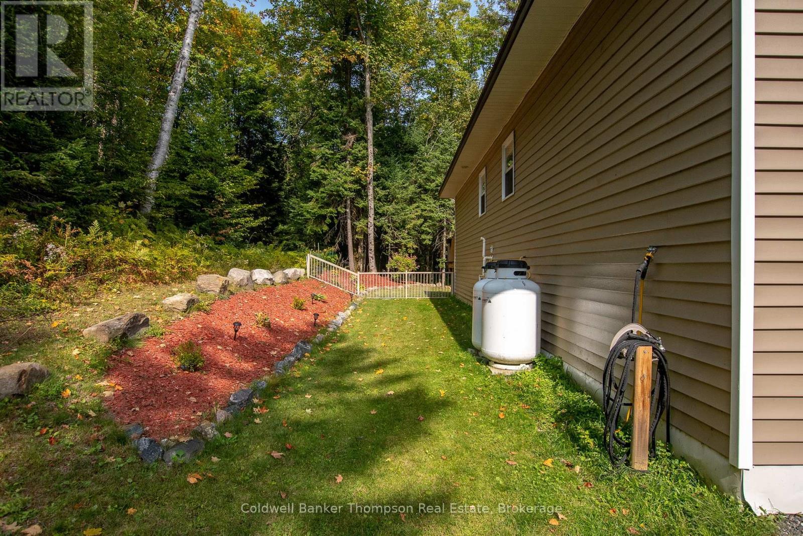 311 Station Road, Perry, Ontario  P0A 1J0 - Photo 34 - X12401171