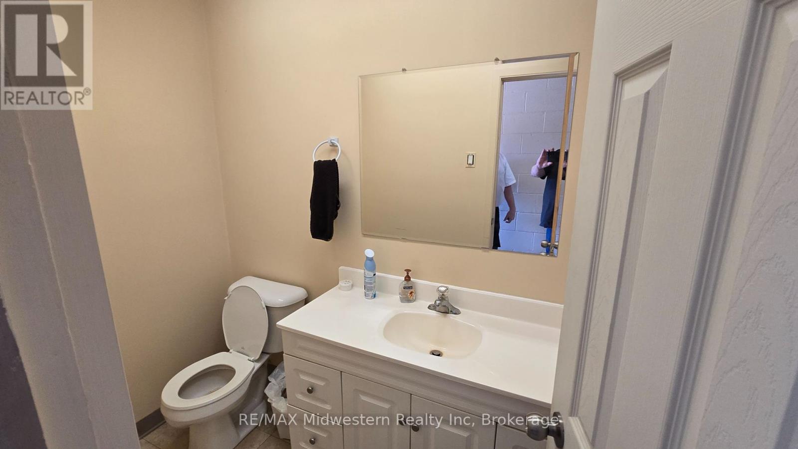 6 - 360 Wallace Avenue N, North Perth, Ontario  N4W 1L4 - Photo 13 - X12401248