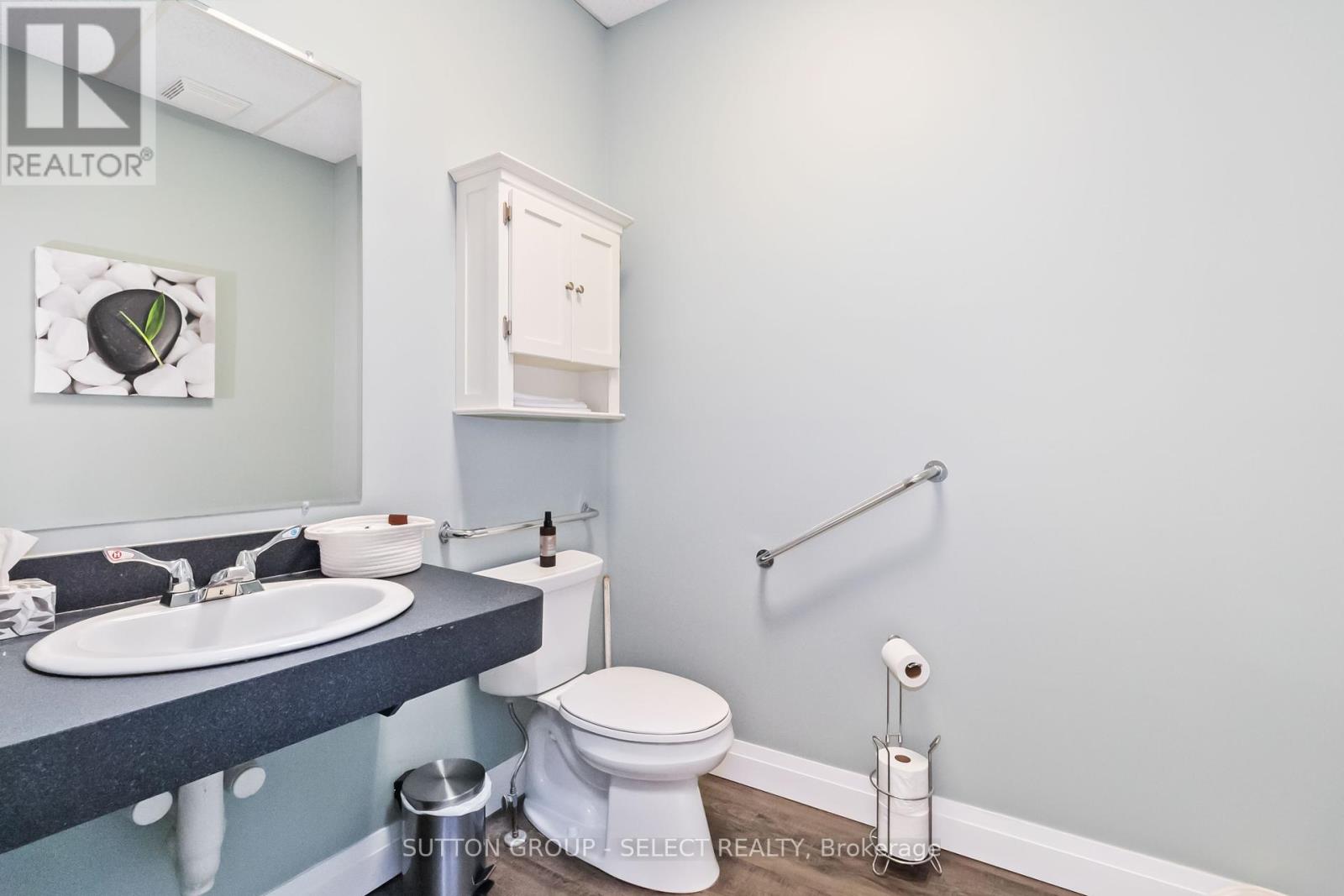 795 Dundas Street, Woodstock, Ontario  N4S 1G1 - Photo 17 - X12401179