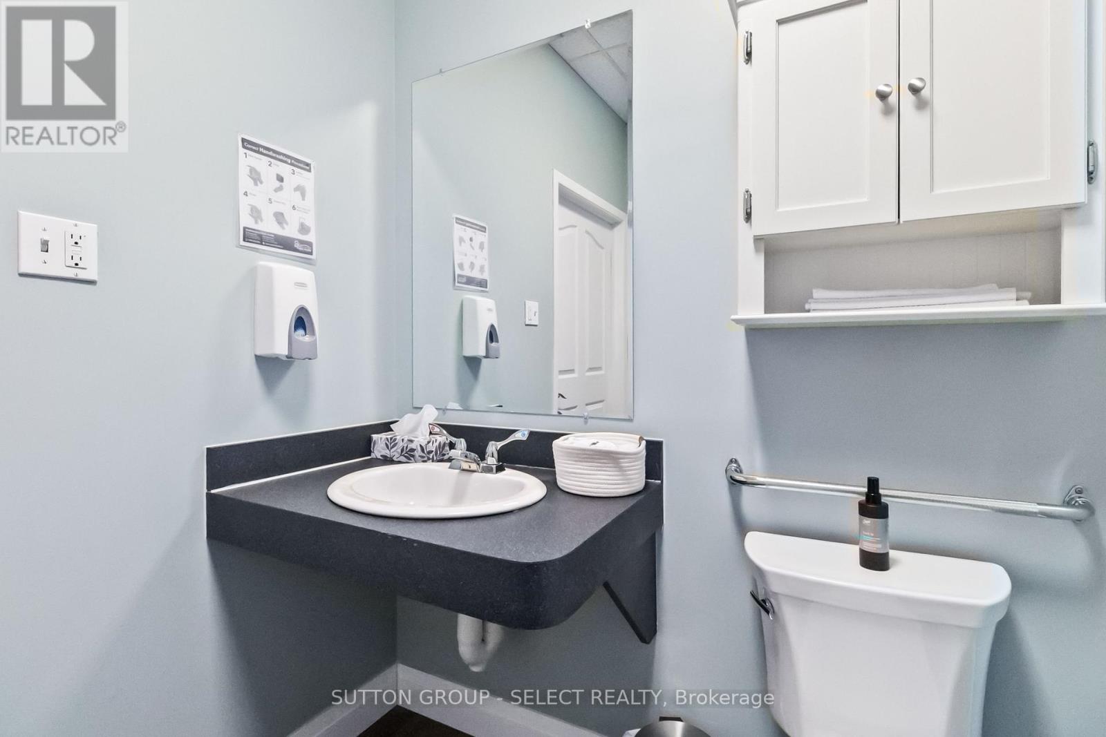795 Dundas Street, Woodstock, Ontario  N4S 1G1 - Photo 18 - X12401179