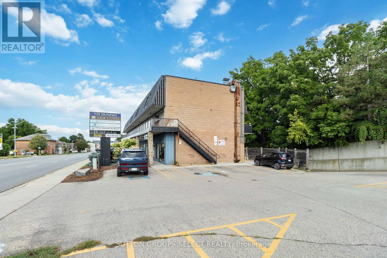 795 Dundas Street, Woodstock, Ontario  N4S 1G1 - Photo 4 - X12401179