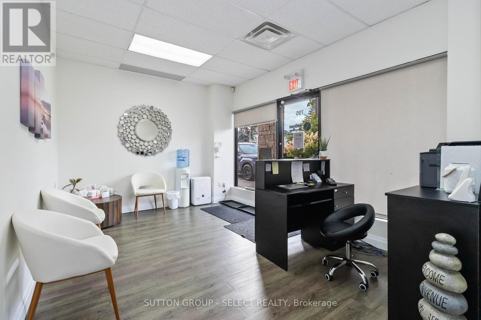 795 Dundas Street, Woodstock, Ontario  N4S 1G1 - Photo 8 - X12401179