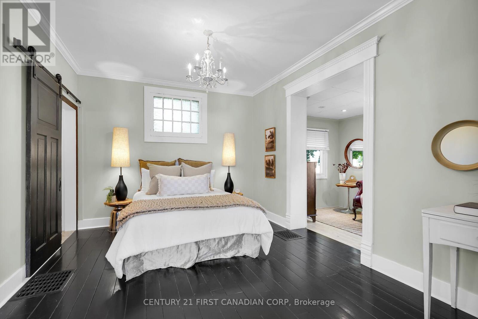 10719 Sunset Road, Southwold, Ontario  N5P 3T2 - Photo 15 - X12401204