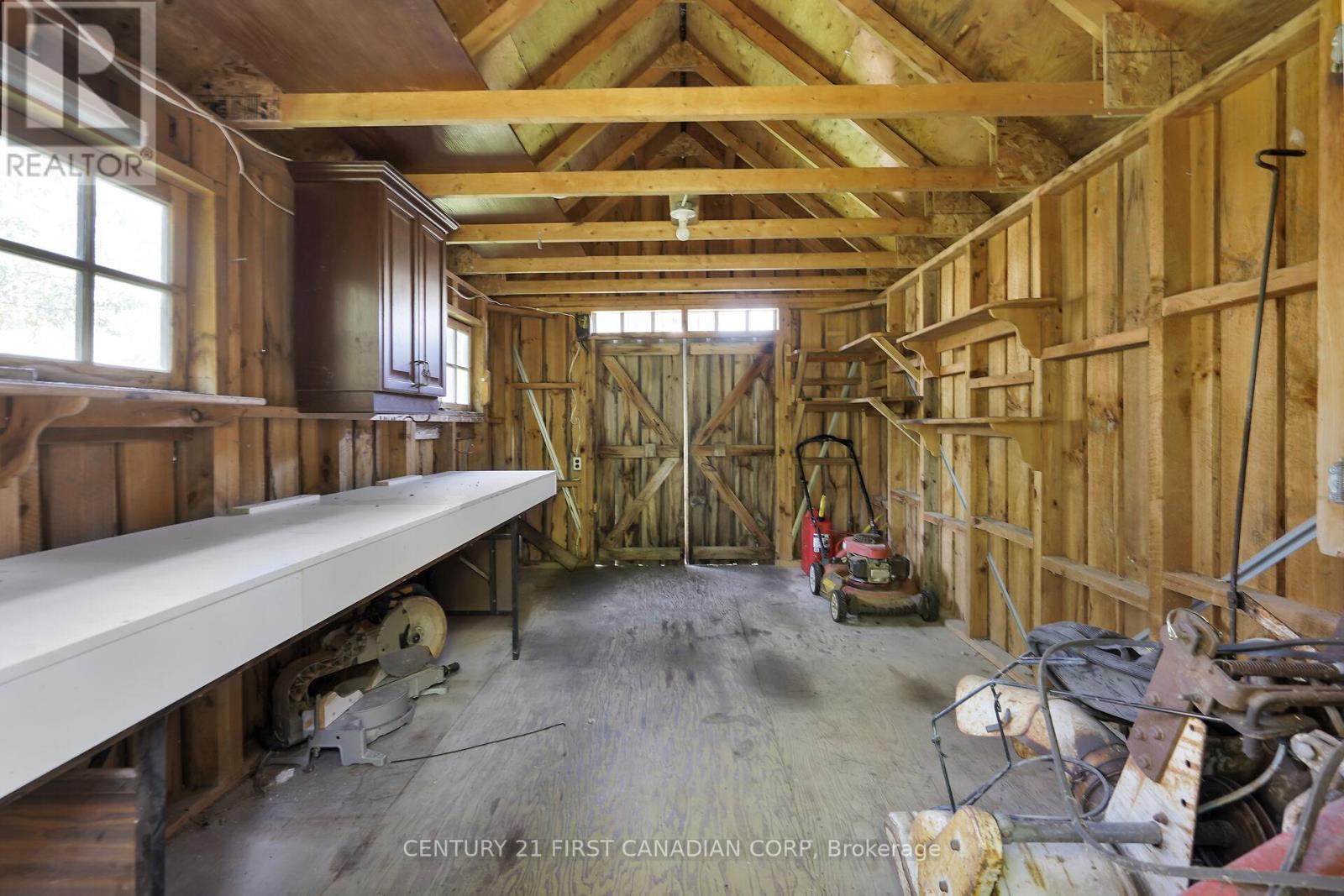 10719 Sunset Road, Southwold, Ontario  N5P 3T2 - Photo 41 - X12401204