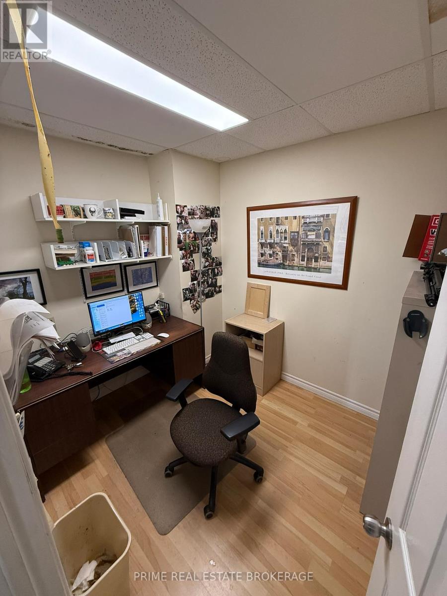 790 Little Grey Street, London East (East L), Ontario  N5Z 1P1 - Photo 10 - X12401230