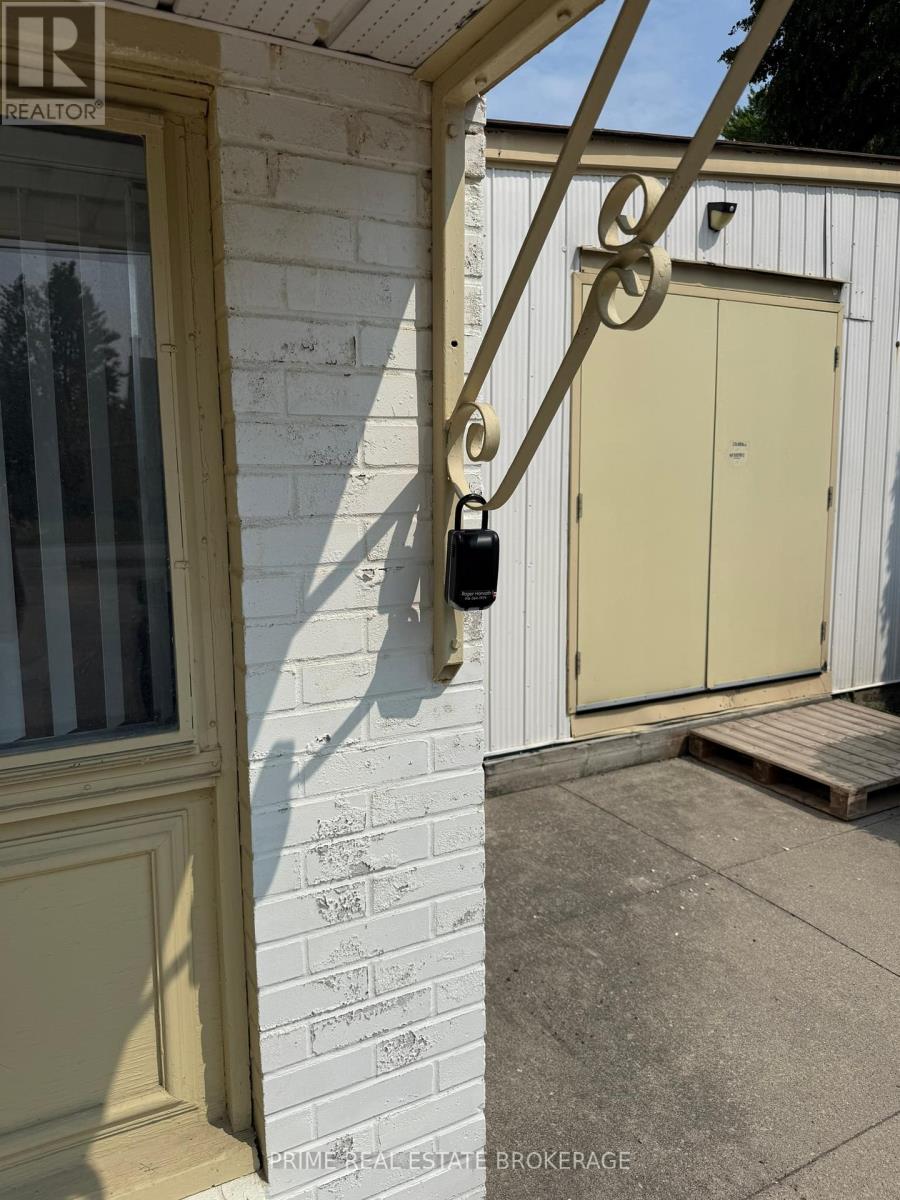 790 Little Grey Street, London East (East L), Ontario  N5Z 1P1 - Photo 27 - X12401230