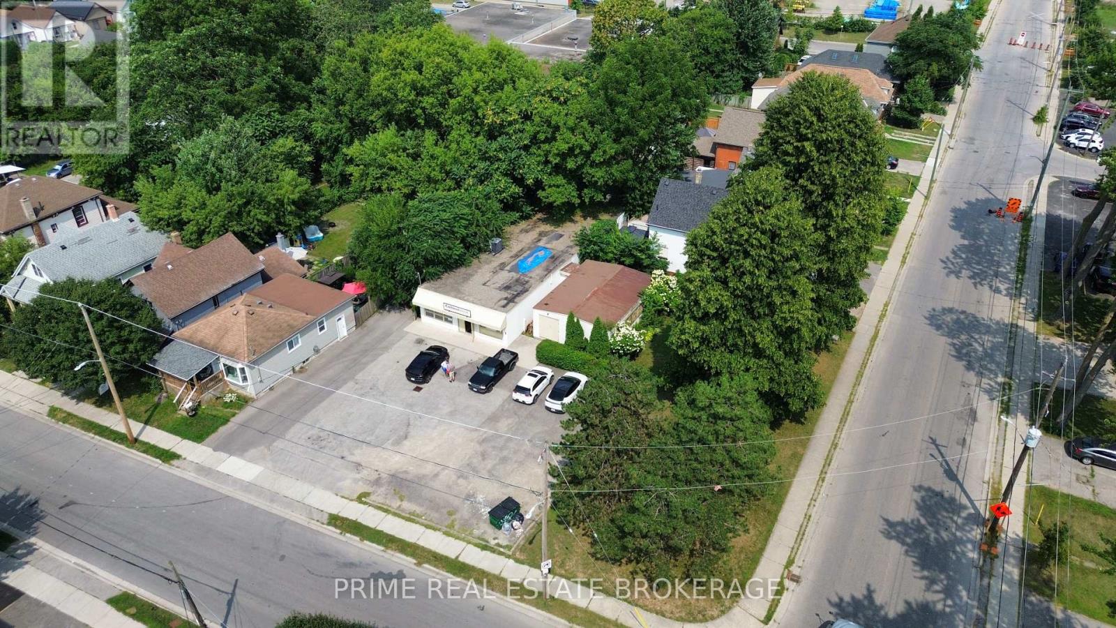 790 Little Grey Street, London East (East L), Ontario  N5Z 1P1 - Photo 5 - X12401230