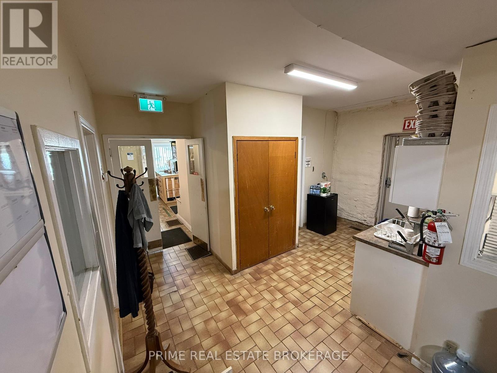790 Little Grey Street, London East (East L), Ontario  N5Z 1P1 - Photo 7 - X12401230