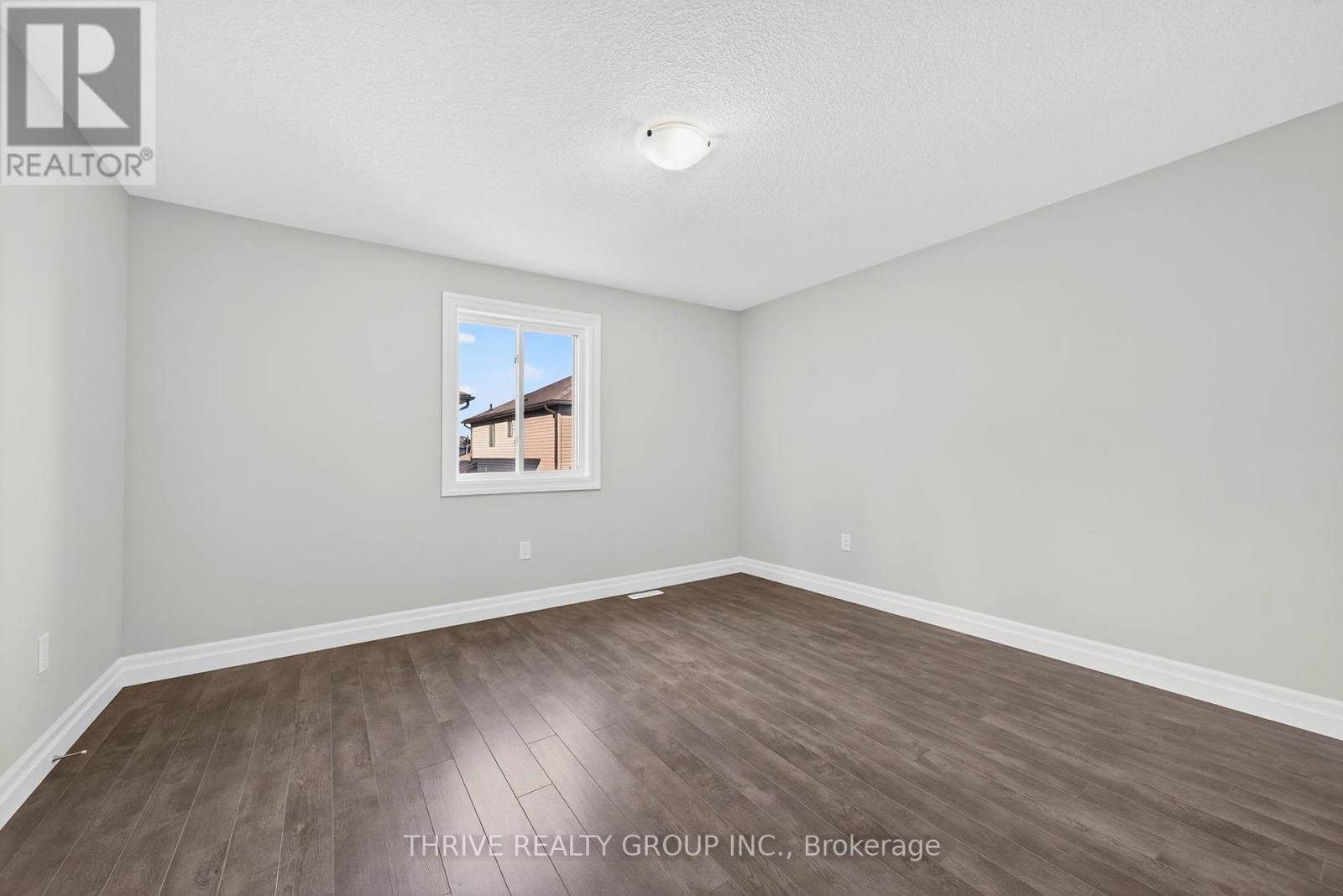 3465 Oriole Circle E, London South, Ontario  N6N 1K6 - Photo 15 - X12401280