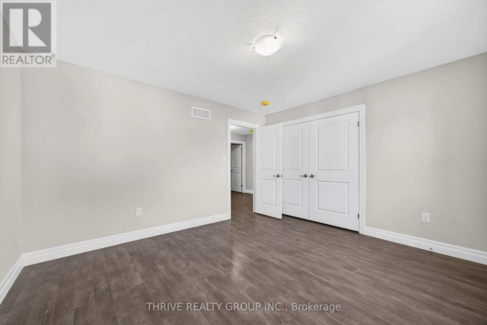 3465 Oriole Circle E, London South, Ontario  N6N 1K6 - Photo 16 - X12401280
