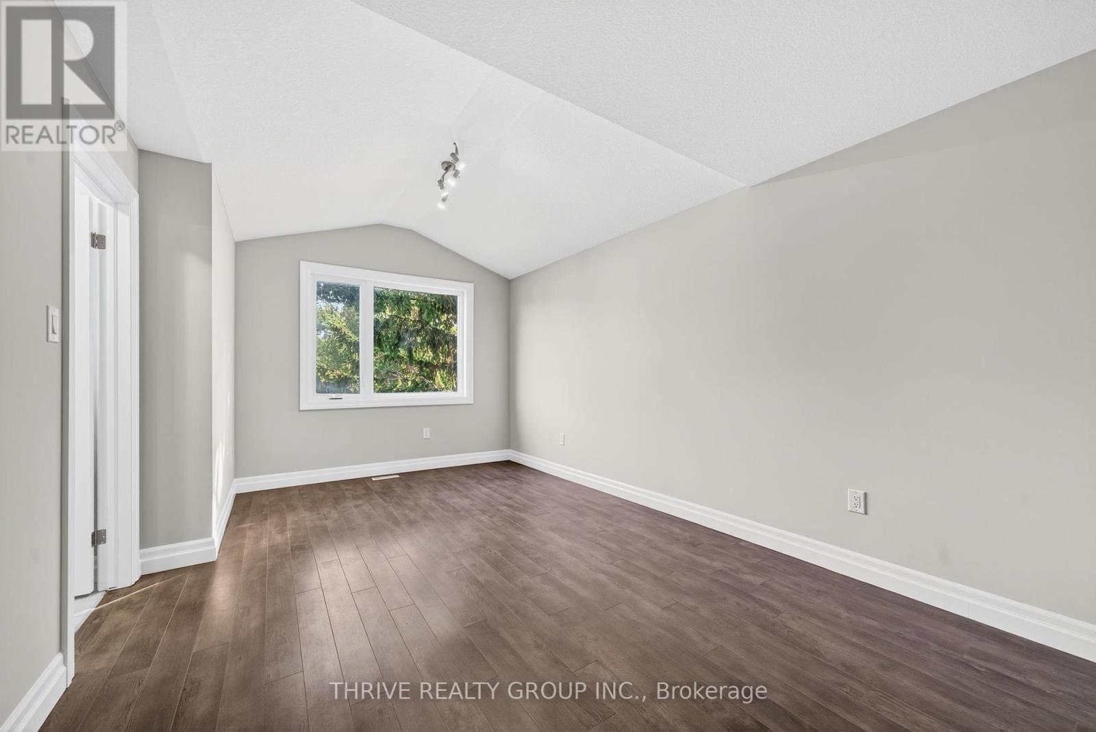 3465 Oriole Circle E, London South, Ontario  N6N 1K6 - Photo 25 - X12401280