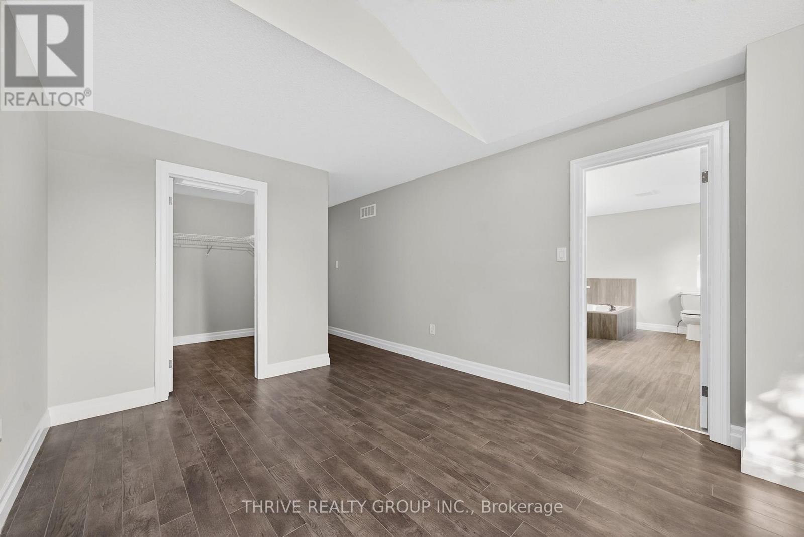 3465 Oriole Circle E, London South, Ontario  N6N 1K6 - Photo 26 - X12401280