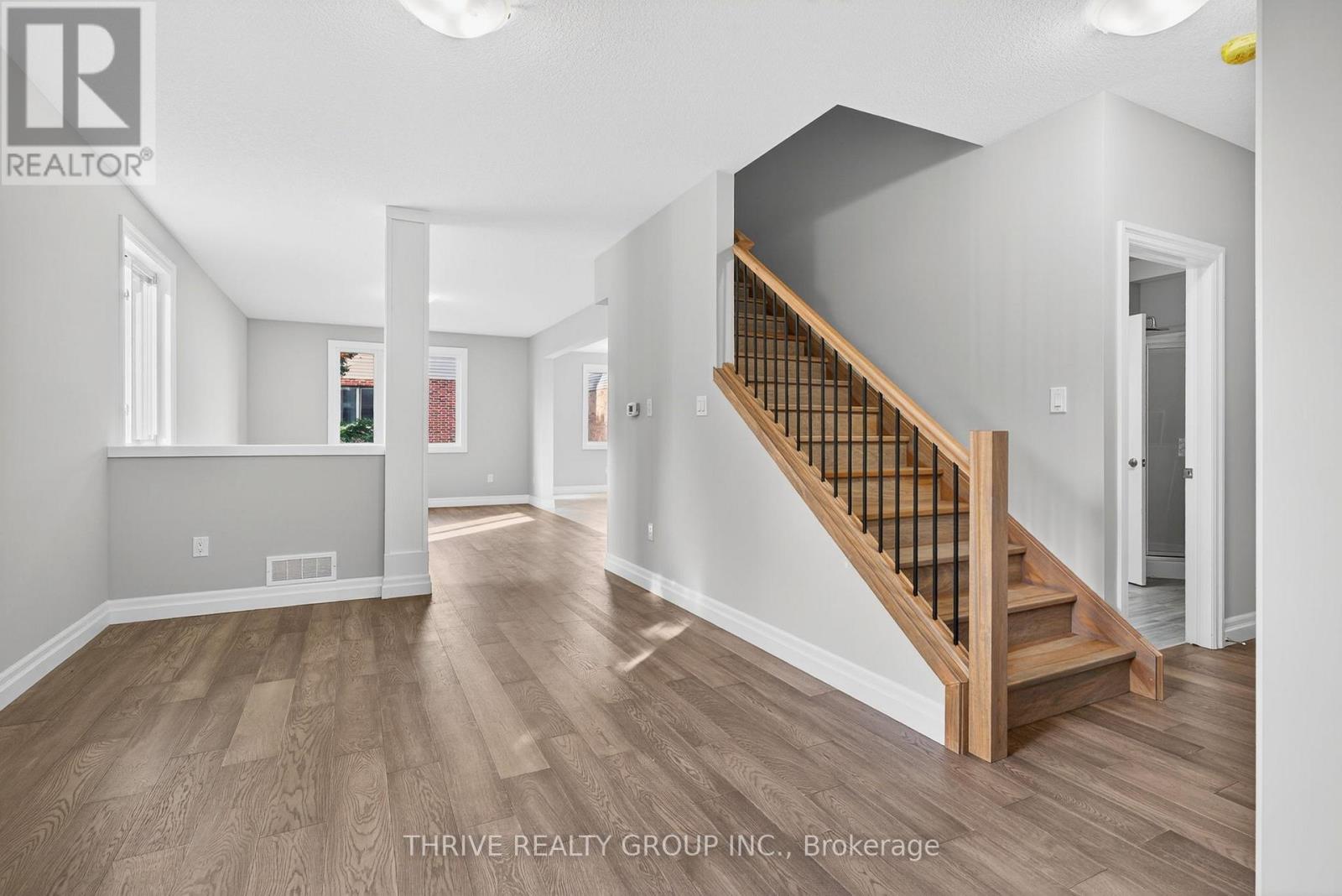 3465 Oriole Circle E, London South, Ontario  N6N 1K6 - Photo 6 - X12401280