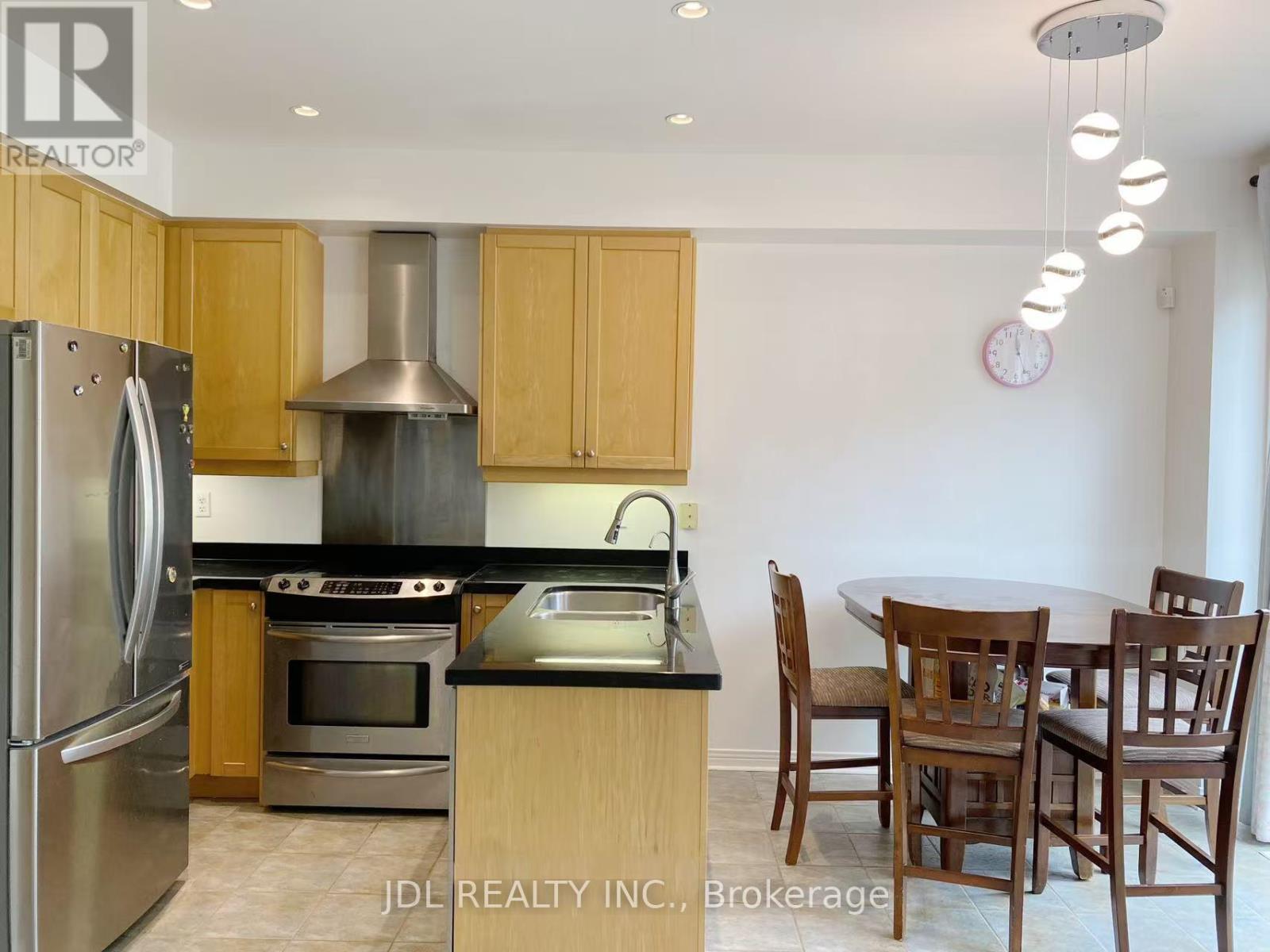 54 Joseph Glover Avenue, Markham, Ontario  L6C 3G5 - Photo 17 - N12401100