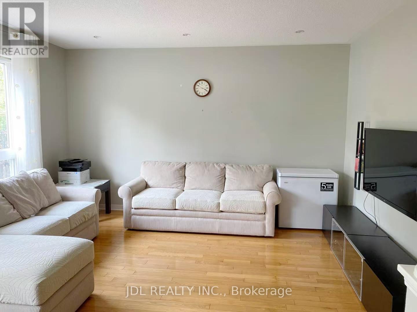 54 Joseph Glover Avenue, Markham, Ontario  L6C 3G5 - Photo 20 - N12401100