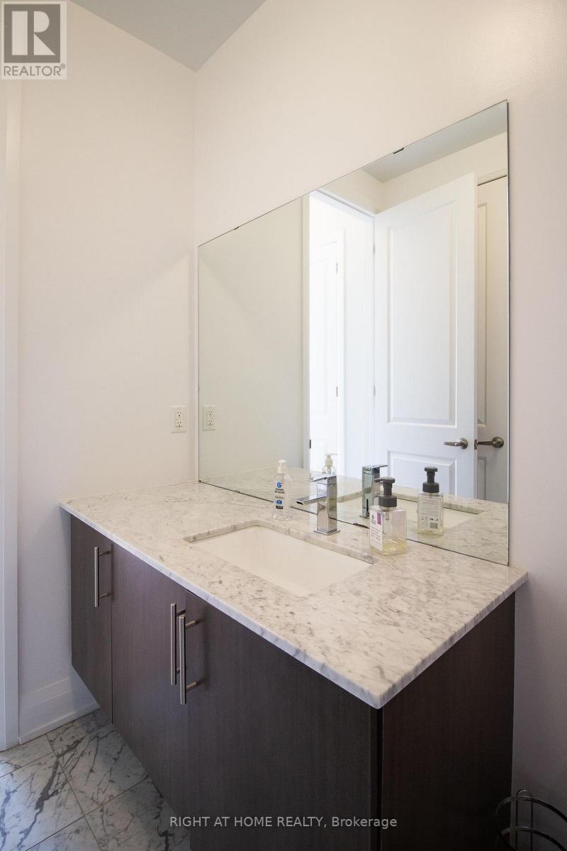 704a - 15277 Yonge Street, Aurora (Aurora Village), Ontario  L4G 1Y3 - Photo 29 - N12401128