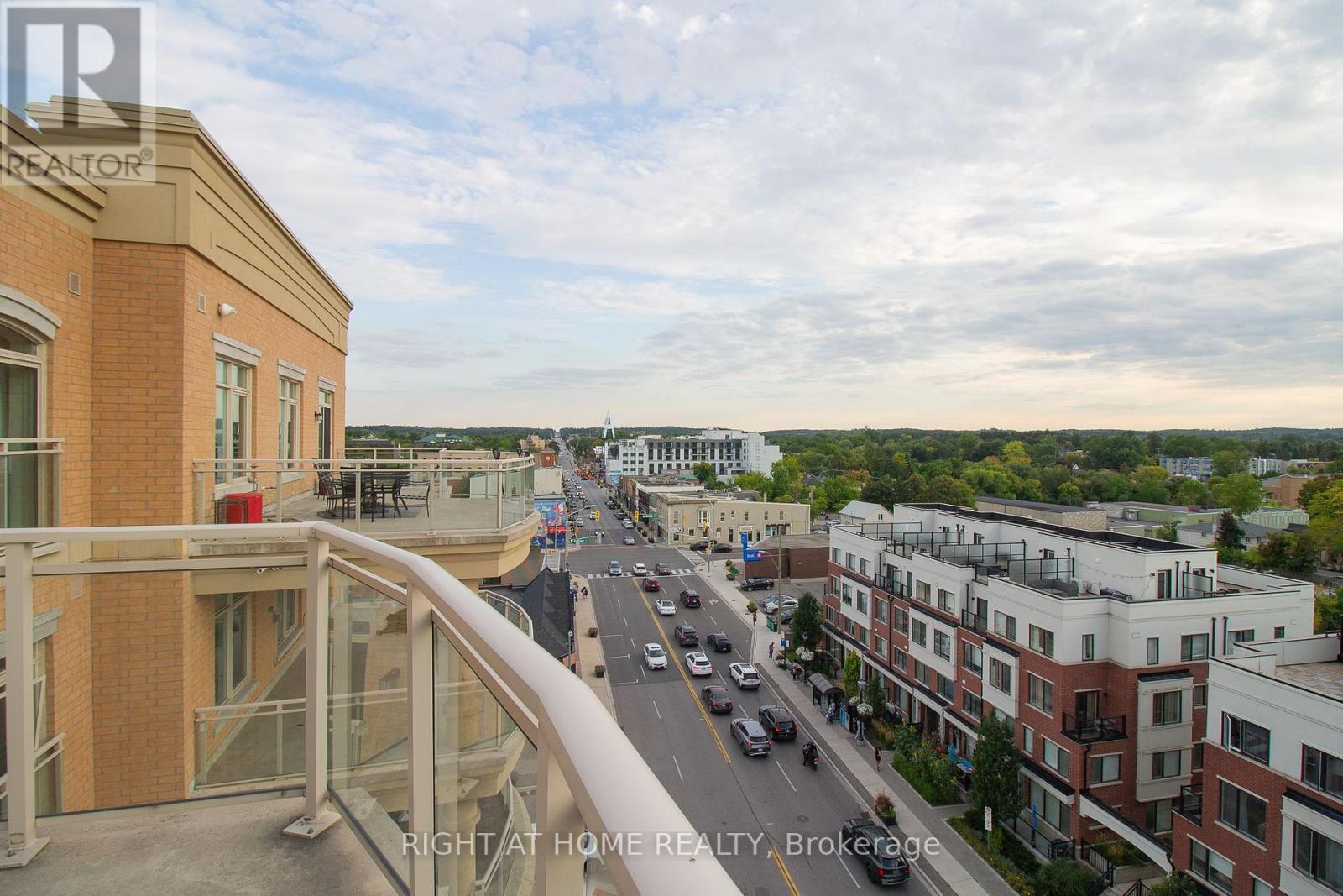 704a - 15277 Yonge Street, Aurora (Aurora Village), Ontario  L4G 1Y3 - Photo 32 - N12401128