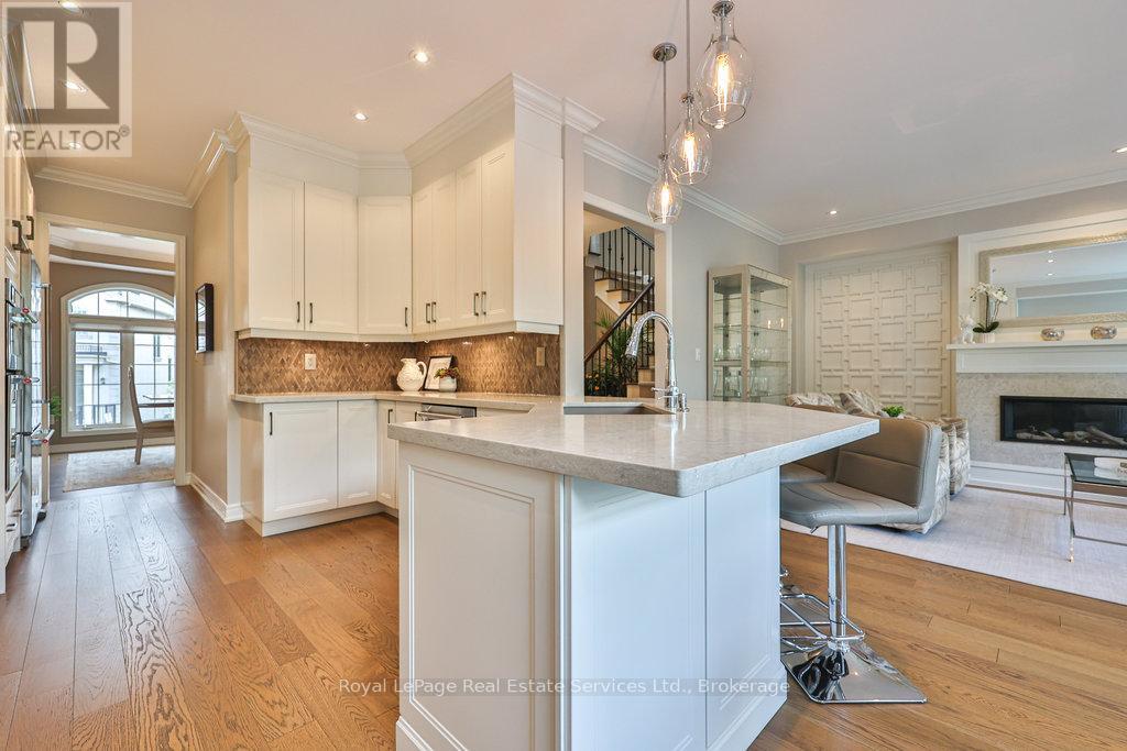 34 - 2400 Neyagawa Boulevard, Oakville (Ro River Oaks), Ontario  L6H 7P5 - Photo 18 - W12401231