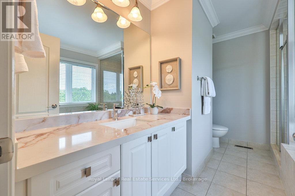 34 - 2400 Neyagawa Boulevard, Oakville (Ro River Oaks), Ontario  L6H 7P5 - Photo 30 - W12401231