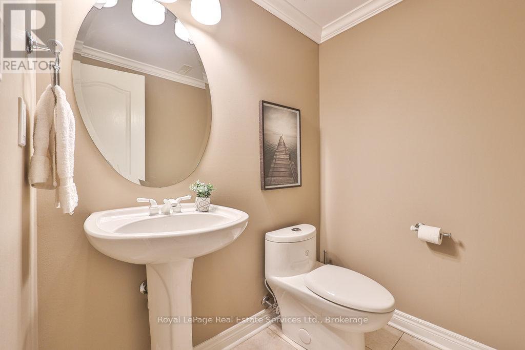 34 - 2400 Neyagawa Boulevard, Oakville (Ro River Oaks), Ontario  L6H 7P5 - Photo 43 - W12401231