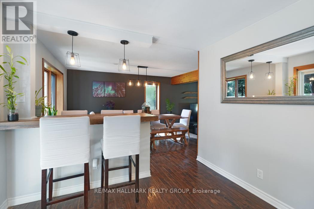 5498 Edgewater Drive, Ottawa, Ontario  K4M 1B4 - Photo 10 - X12401161