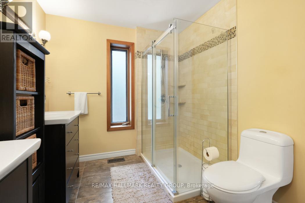 5498 Edgewater Drive, Ottawa, Ontario  K4M 1B4 - Photo 26 - X12401161