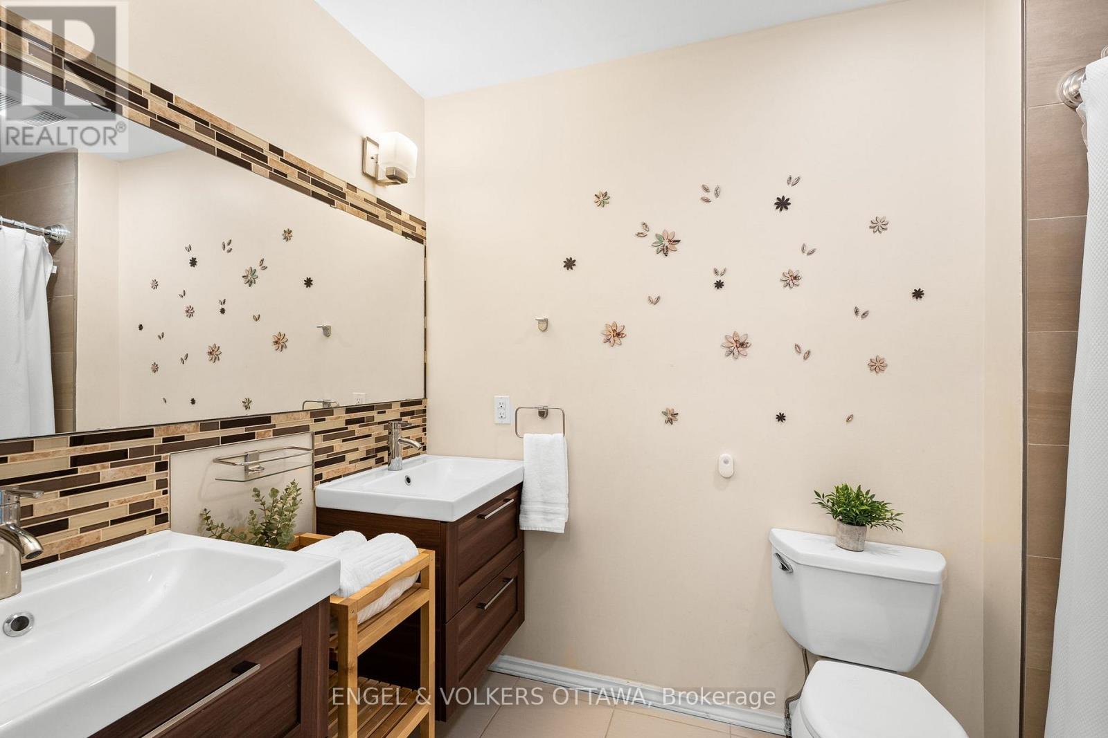1841 Lorraine Avenue, Ottawa, Ontario  K1H 6Z7 - Photo 24 - X12401180