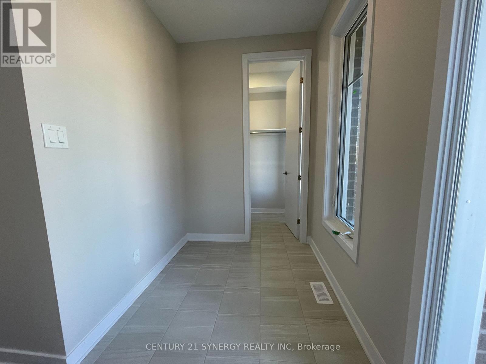 862 Henslows Circle, Ottawa, Ontario  K4A 5H7 - Photo 4 - X12401191