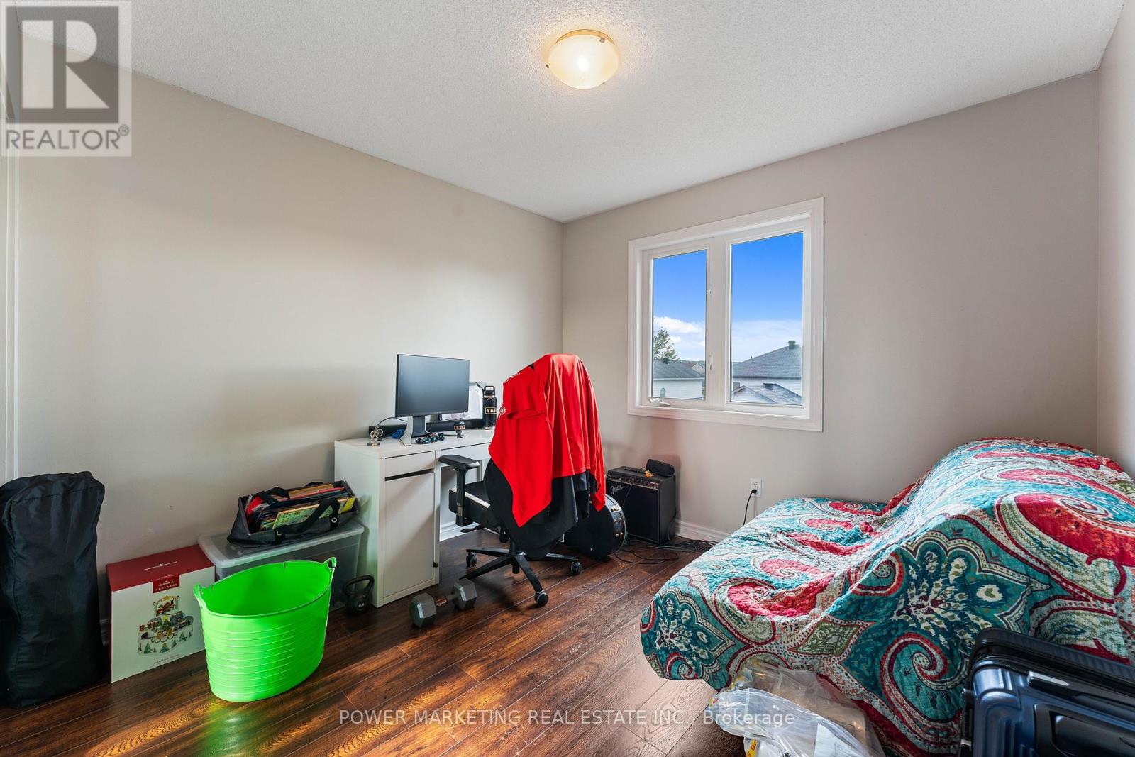 270 Mica Crescent, Clarence-Rockland, Ontario  K4K 0E2 - Photo 15 - X12401217