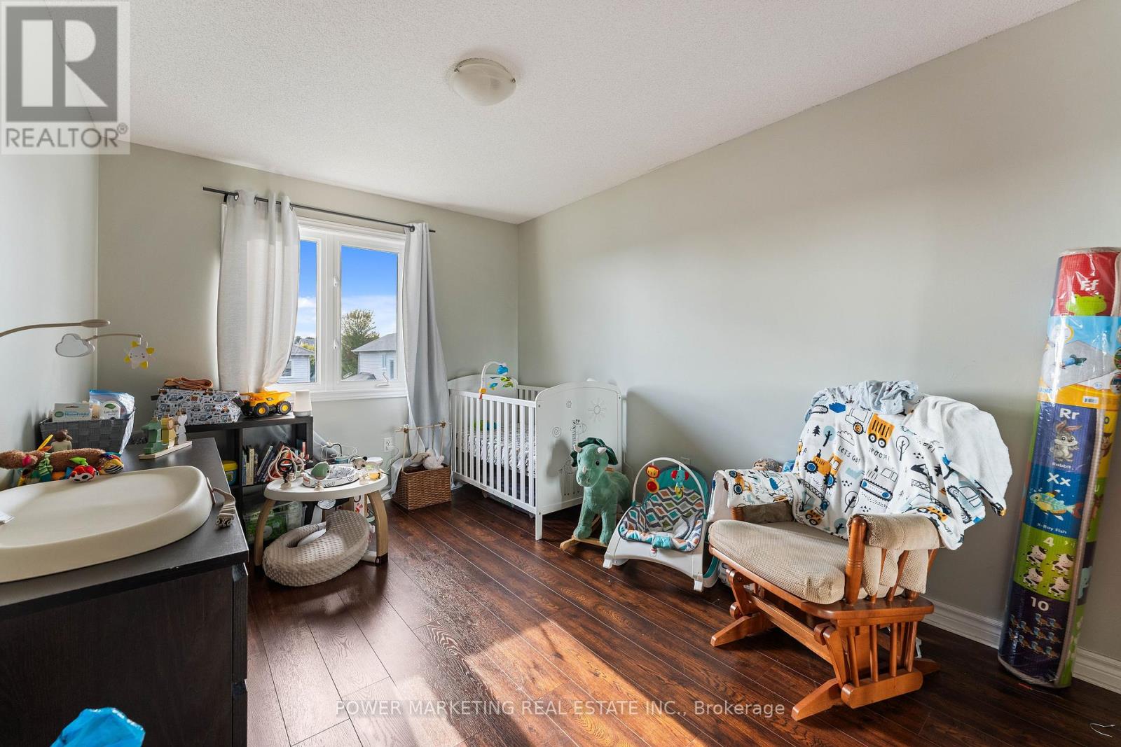 270 Mica Crescent, Clarence-Rockland, Ontario  K4K 0E2 - Photo 16 - X12401217