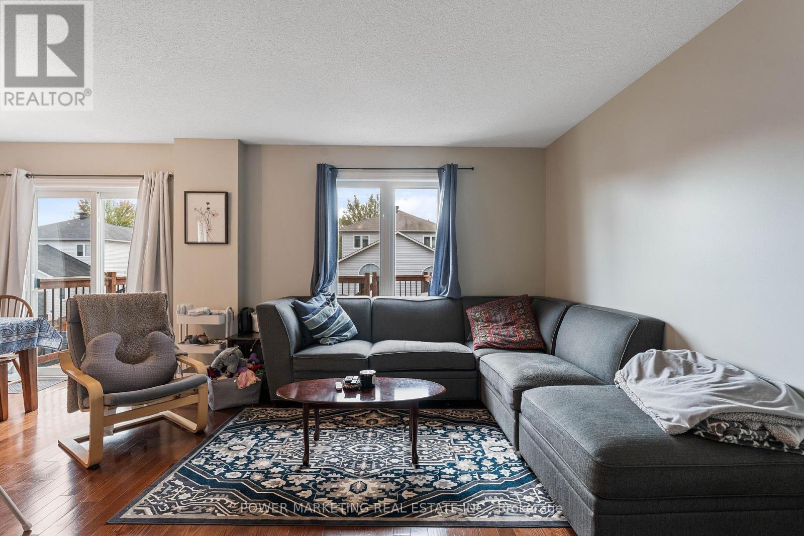 270 Mica Crescent, Clarence-Rockland, Ontario  K4K 0E2 - Photo 5 - X12401217