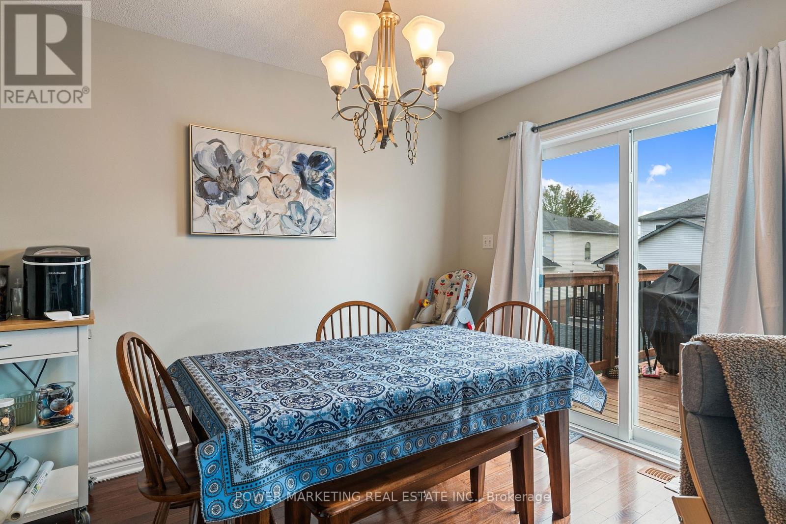 270 Mica Crescent, Clarence-Rockland, Ontario  K4K 0E2 - Photo 9 - X12401217