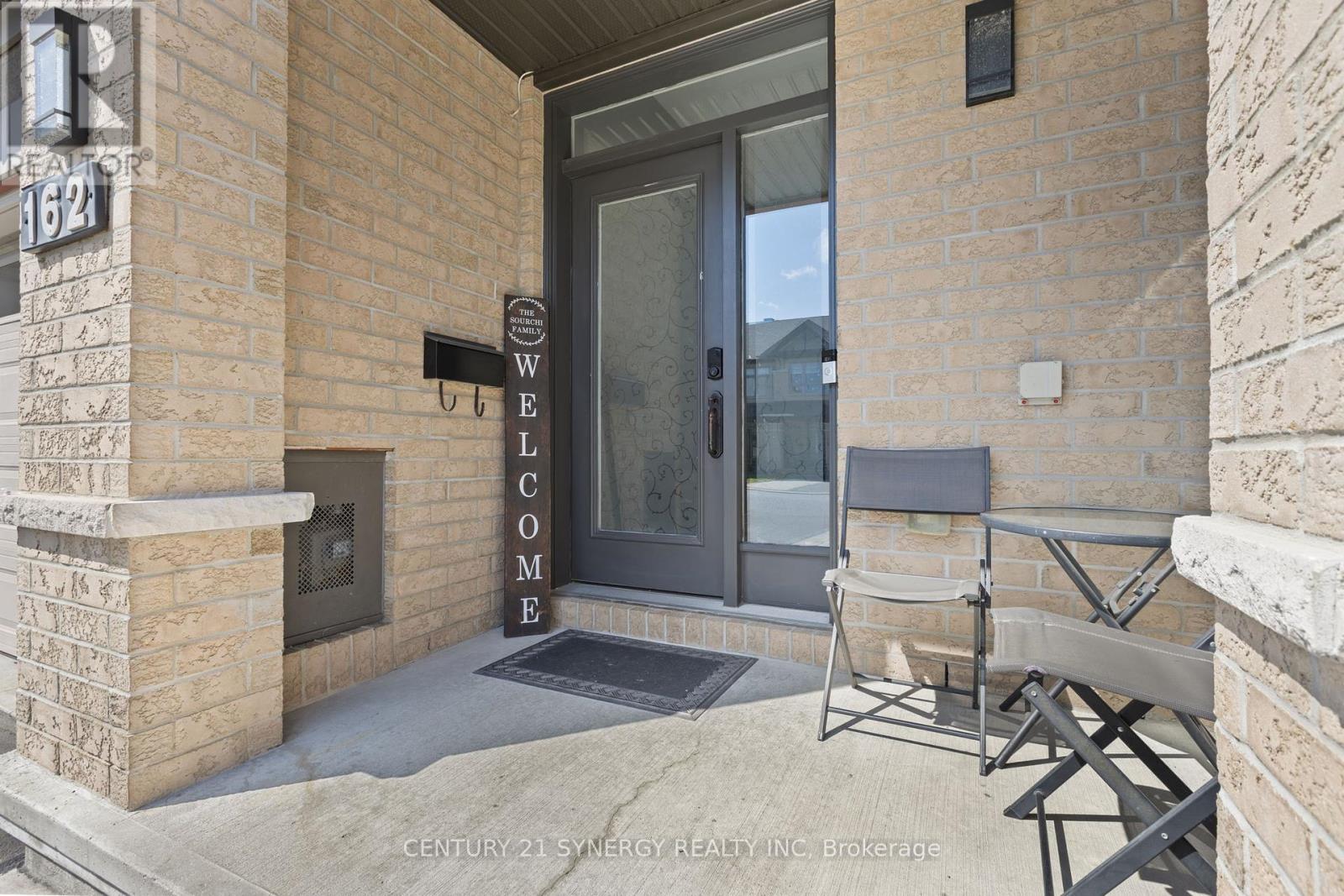 162 Popplewell Crescent, Ottawa, Ontario  K2J 5P7 - Photo 3 - X12401275
